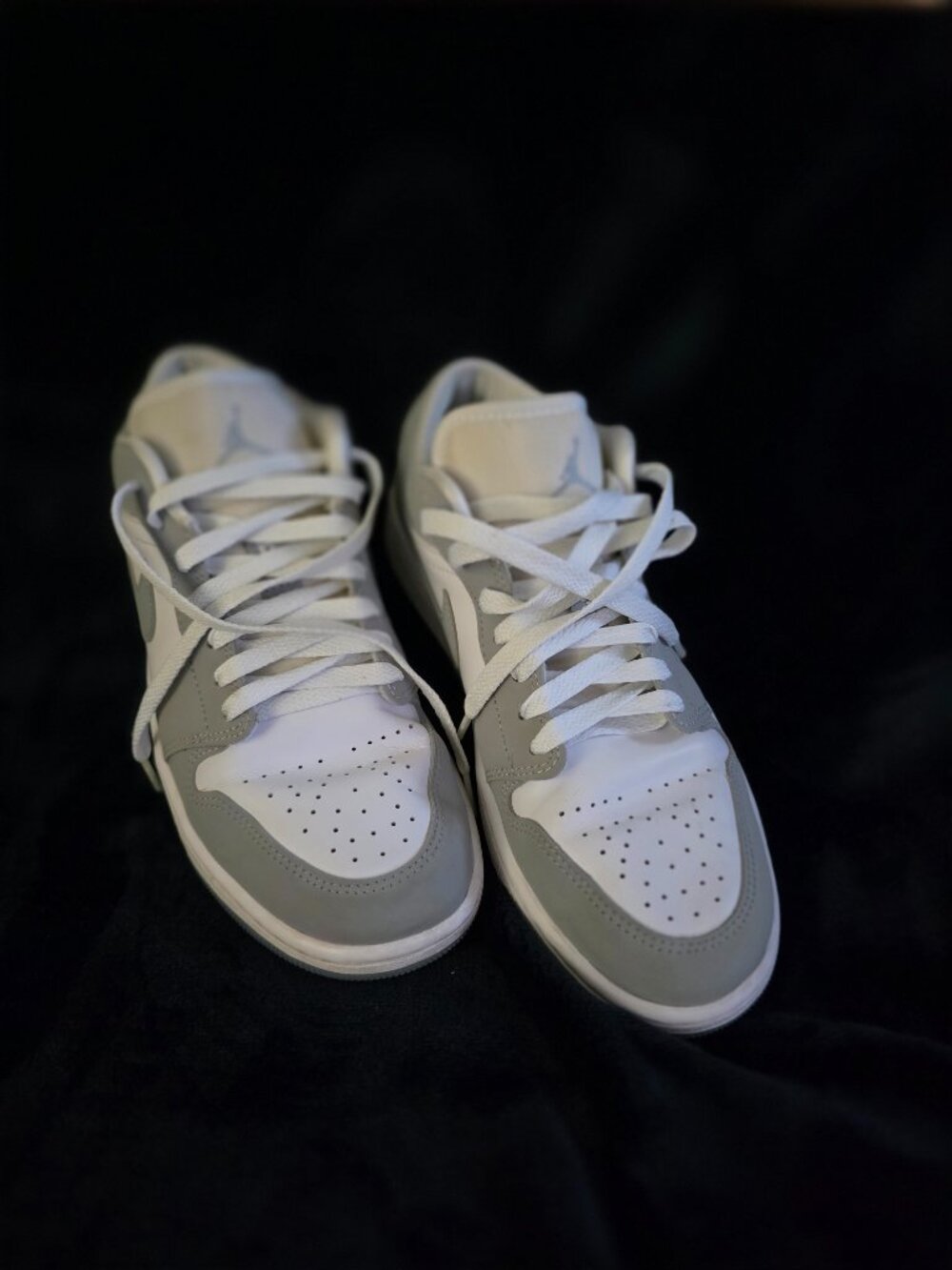 Jordan Women's Athletic Shoes in White and Light Gray